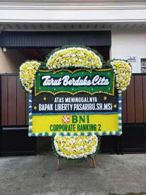 Papan Bunga Duka di Apela Satu