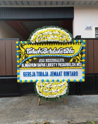 Papan Bunga Duka di Apela Satu