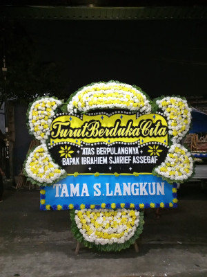Papan Bunga Duka di Apela Satu