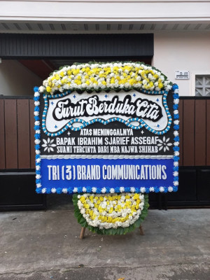 Papan Bunga Duka di Apela Satu